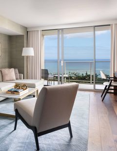 Ritz-Carlton Residences, Waikiki Beach