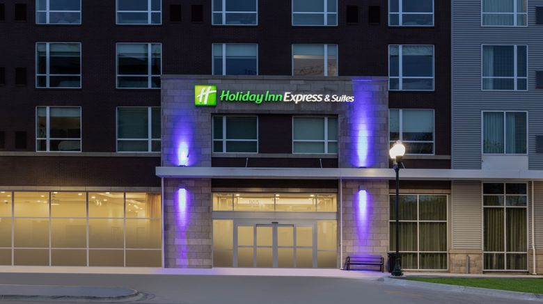 <b>Holiday Inn Express & Suites Downtown Exterior</b>. Images powered by <a href="https://leonardo.com/" title="Leonardo Worldwide" target="_blank">Leonardo</a>.