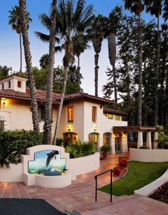 Inn By The Harbor