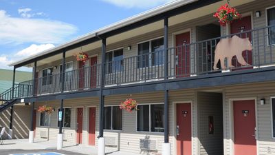 Cross-Winds Motor Inn