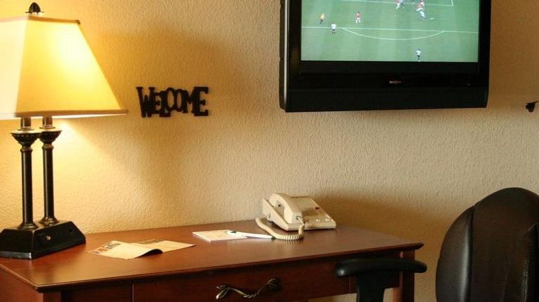 Expressway Suites- Fargo, ND Hotels- First Class Hotels in ...