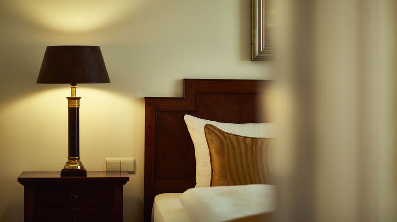 <b>Parkhotel Guetersloh Suite</b>. Images powered by <a href="https://leonardo.com/" title="Leonardo Worldwide" target="_blank">Leonardo</a>.