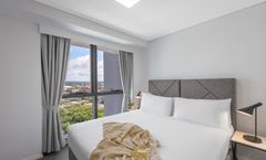 Meriton Suites Adelaide Street, Brisbane