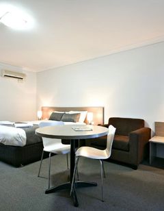 The Aberdeen Motel