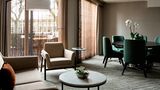 Lincolnshire Marriott Resort Suite