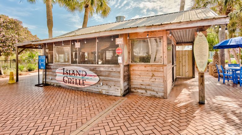 <b>Island Resort at Fort Walton Beach Restaurant</b>. Images powered by <a href="https://leonardo.com/" title="Leonardo Worldwide" target="_blank">Leonardo</a>.