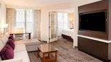Chicago Marriott Suites Deerfield Suite