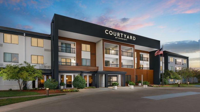 <b>Courtyard Dallas Lewisville Exterior</b>. Images powered by <a href="https://leonardo.com/" title="Leonardo Worldwide" target="_blank">Leonardo</a>.