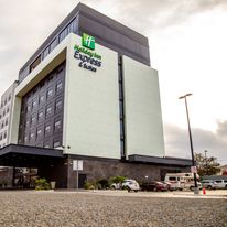Holiday Inn Express/Stes Ensenada Centro