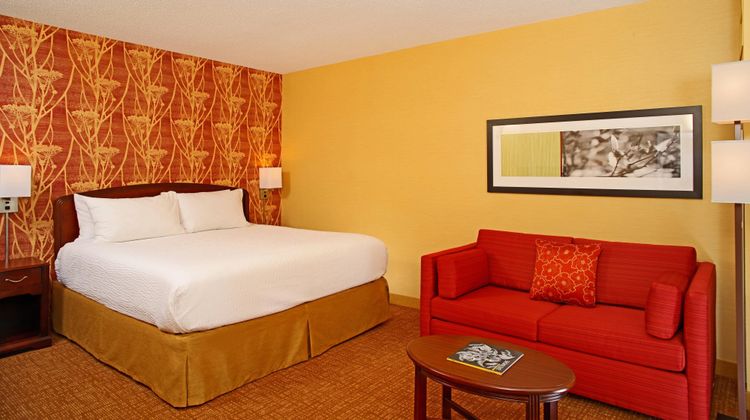 Courtyard by Marriott Inner Harbor Room