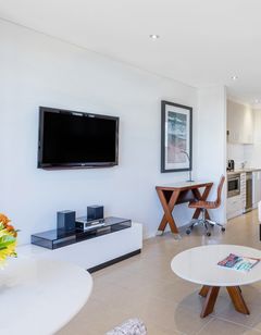 Meriton Suites Broadbeach