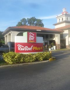 Red Roof PLUS+ & Suites Tampa