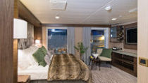Richard With Suite