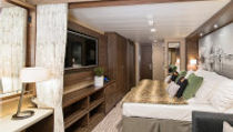 Richard With Suite