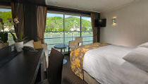 Avalon Tapestry II Suite