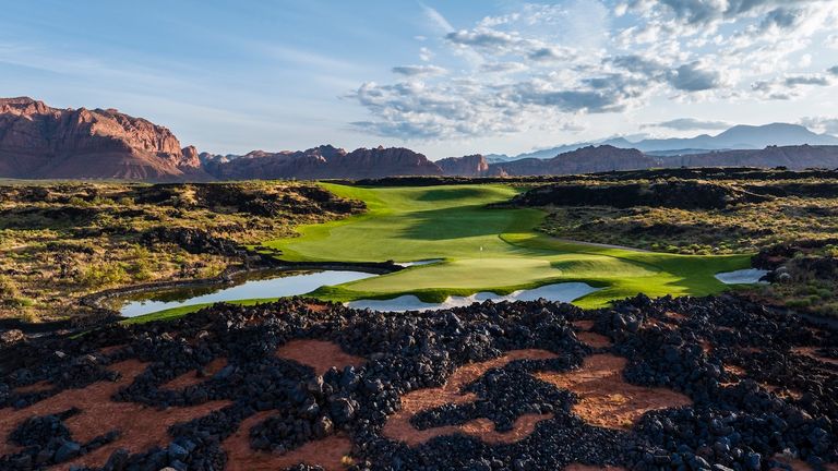 Hole 11 of the Tom Weiskopf championship course
