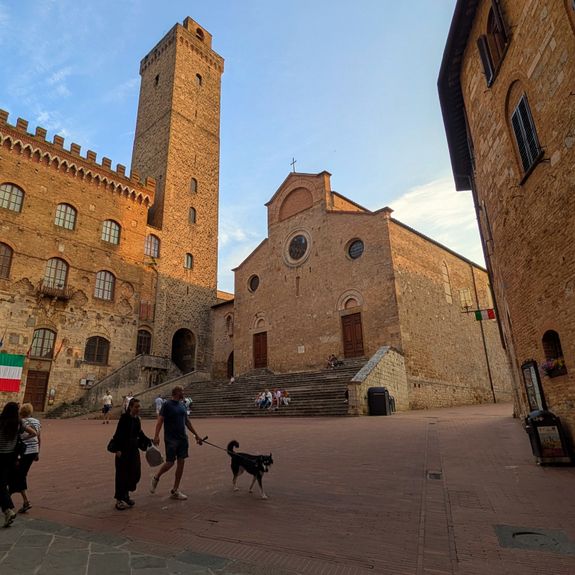 The Exodus Tuscany Walks & Chianti Wines tour offers terrific access to the medieval village of San Gimignano.