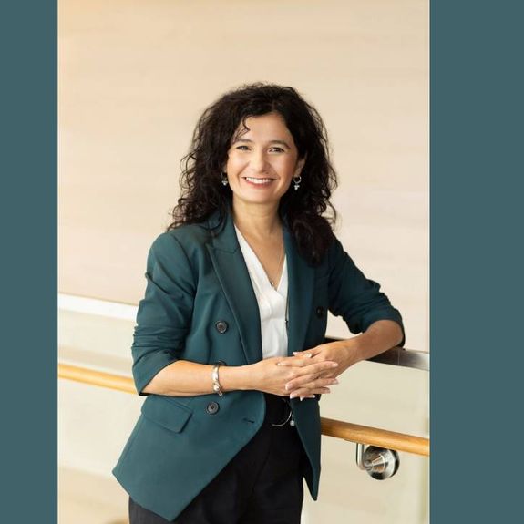 Natalya Leahy is CEO of Lindblad Expeditions Holdings, Inc.