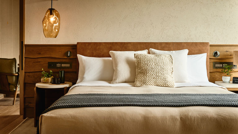 A Panoramic Garden Junior Suite