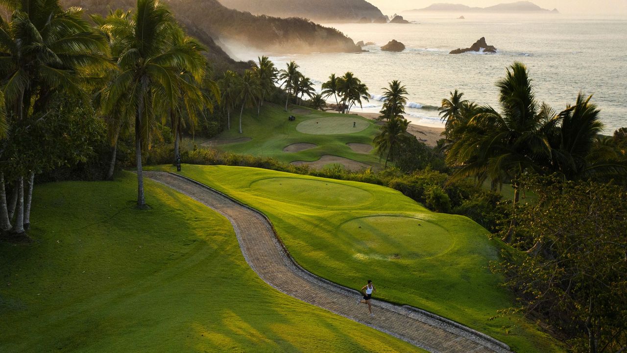 Four Seasons Resort Tamarindo offers a guided run through its reserve.