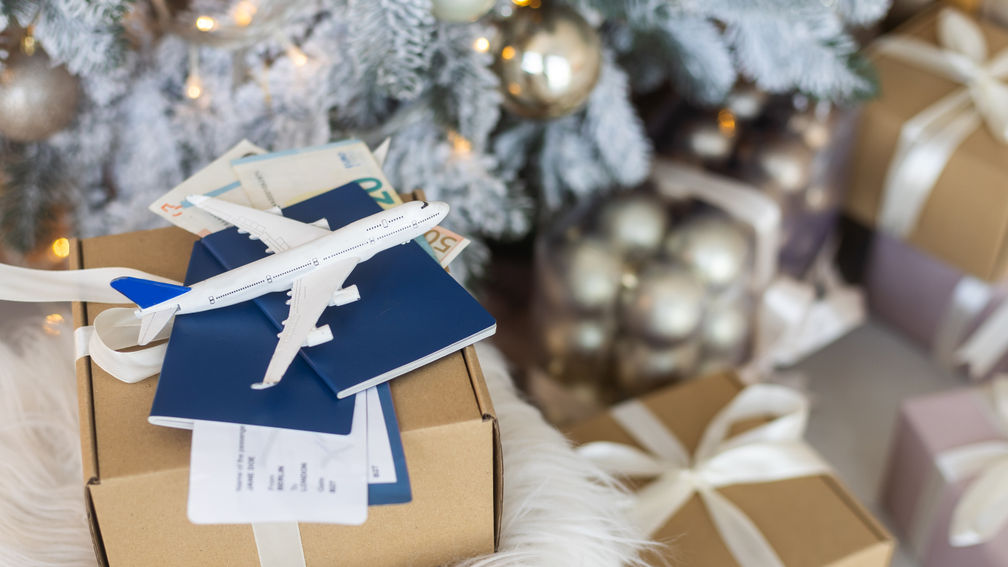 Annual Holiday Report Finds That Travelers Plan to Spend Less This Winter