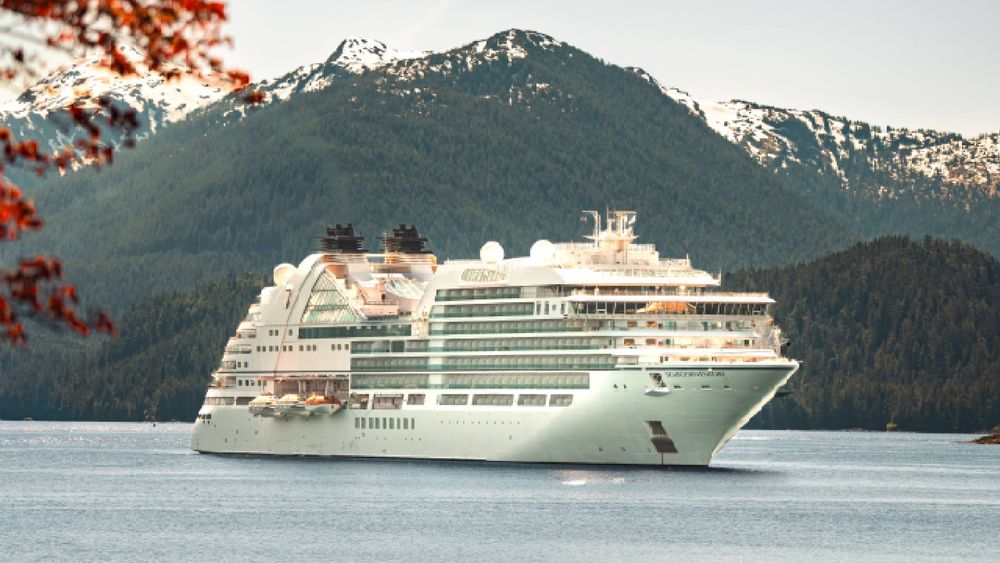 Seabourn Encore is a yacht-style luxury vessel with capacity for 600 passengers.