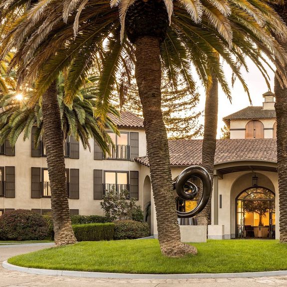 Casa Mani Resort completed a multimillion-dollar renovation in April 2026.