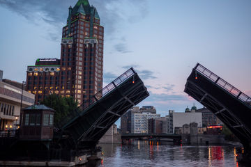 The Hot List: 5 Things to Do in Milwaukee