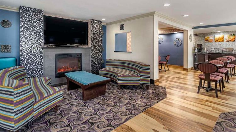 Comfort Inn Tulsa Lobby