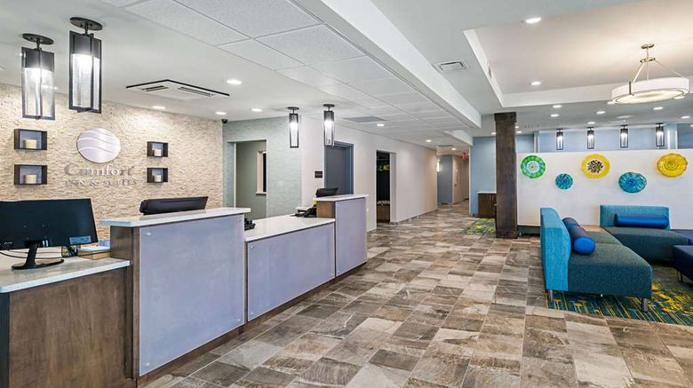 <b>Comfort Inn & Suites Oklahoma City Lobby</b>. Images powered by <a href="https://iceportal.shijigroup.com/" title="IcePortal" target="_blank">IcePortal</a>.