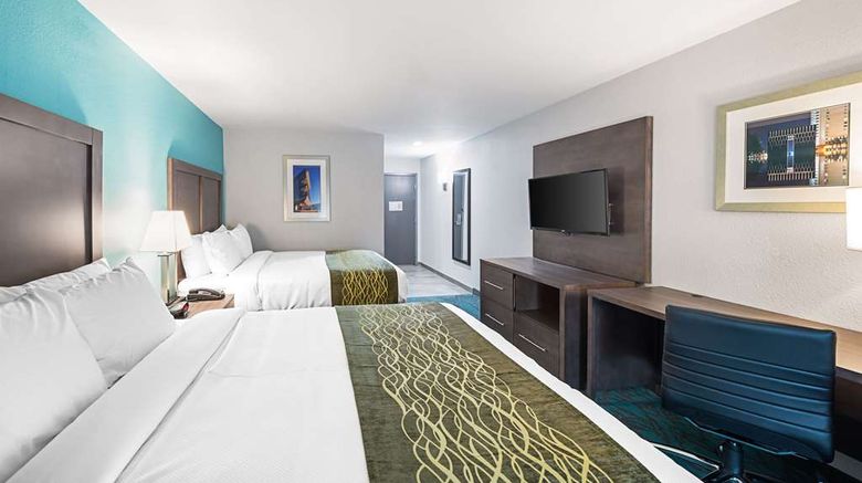 <b>Comfort Inn & Suites Oklahoma City Room</b>. Images powered by <a href="https://iceportal.shijigroup.com/" title="IcePortal" target="_blank">IcePortal</a>.