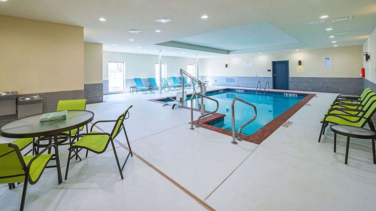 Comfort Inn & Suites Oklahoma City Pool