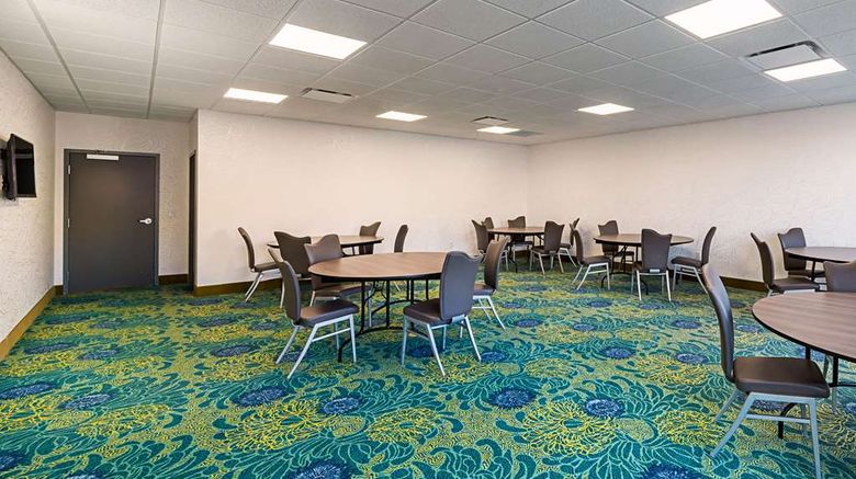 <b>Comfort Inn & Suites Oklahoma City Meeting</b>. Images powered by <a href="https://iceportal.shijigroup.com/" title="IcePortal" target="_blank">IcePortal</a>.