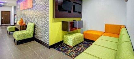 Comfort Inn And Suites Tulsa Lobby