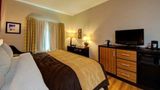 <b>Comfort Inn And Suites Tulsa Suite</b>. Images powered by <a href="https://iceportal.shijigroup.com/" title="IcePortal" target="_blank">IcePortal</a>.