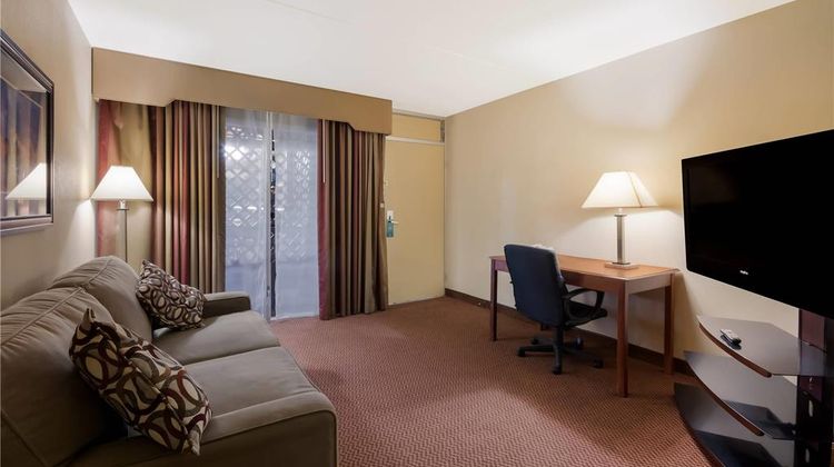 Quality Inn Chickasha Suite