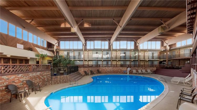 Quality Inn Chickasha Pool