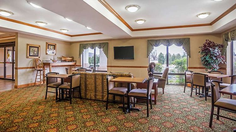 Quality Inn Tahlequah South Lobby