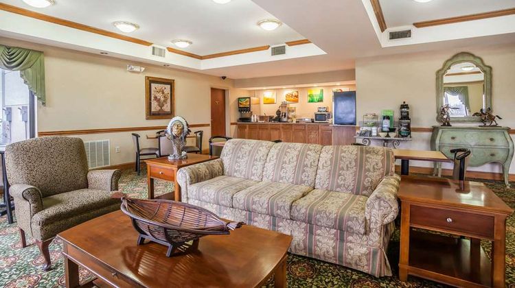 Quality Inn Tahlequah South Lobby