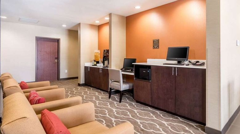 <b>Comfort Suites Oklahoma City Other</b>. Images powered by <a href="https://iceportal.shijigroup.com/" title="IcePortal" target="_blank">IcePortal</a>.