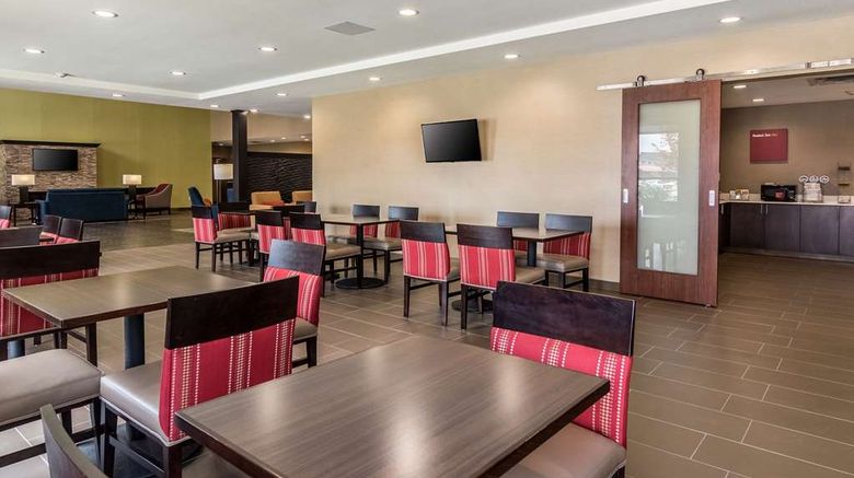 <b>Comfort Suites Oklahoma City Restaurant</b>. Images powered by <a href="https://iceportal.shijigroup.com/" title="IcePortal" target="_blank">IcePortal</a>.
