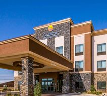 Comfort Inn & Suites Moore Exterior