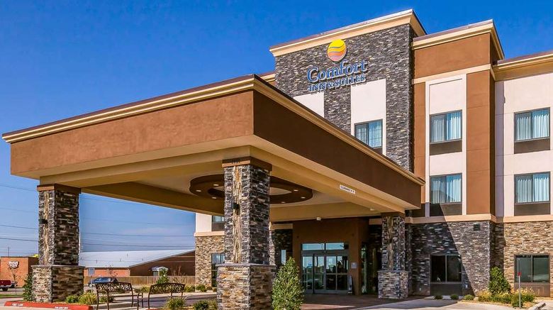 <b>Comfort Inn & Suites Moore Exterior</b>. Images powered by <a href="https://iceportal.shijigroup.com/" title="IcePortal" target="_blank">IcePortal</a>.