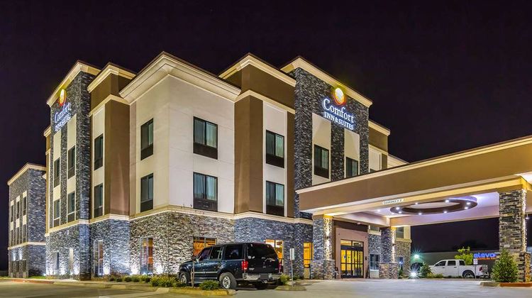 Comfort Inn & Suites Moore Exterior