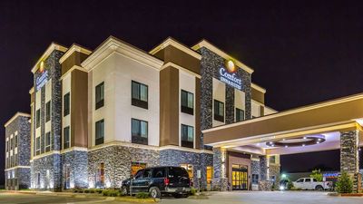 Comfort Inn & Suites Moore