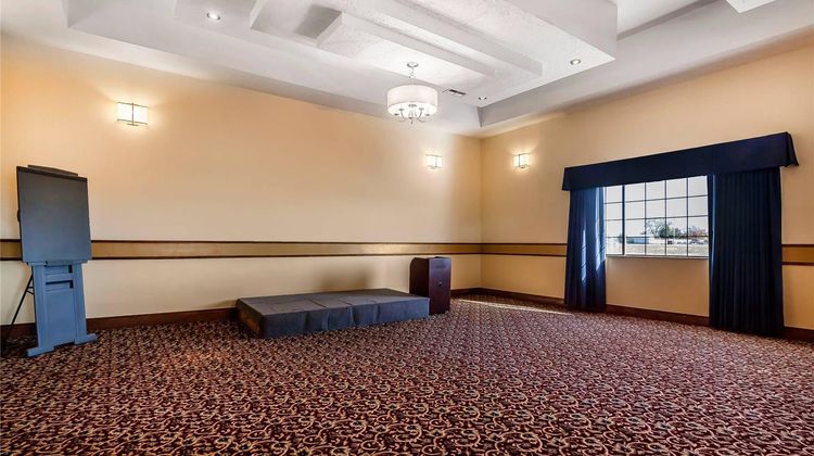 Quality Inn & Suites Hotel Owasso Meeting