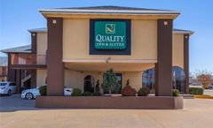 Quality Inn & Suites Hotel Owasso