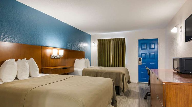 Rodeway Broken Bow Inn & RV Park Room
