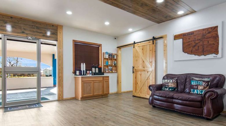 <b>Rodeway Broken Bow Inn & RV Park Lobby</b>. Images powered by <a href="https://iceportal.shijigroup.com/" title="IcePortal" target="_blank">IcePortal</a>.