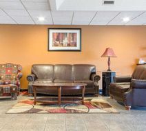 Quality Inn Broken Arrow Lobby